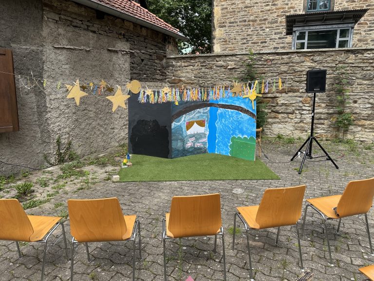 ‘Vorhang Auf!’ Theater- und Bühnen-Workshop für Kinder im Alter von 7-10 Jahre